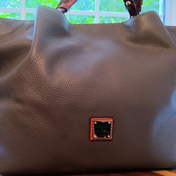 Dooney & bourke - Picture 3 of 16